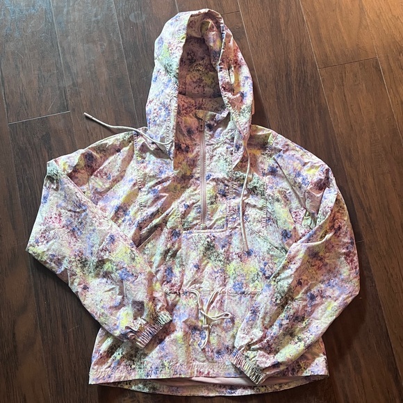 Floral hooded windbreaker - Picture 4 of 7